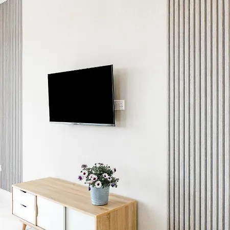 Adolina One Bedroom 304 By Ezoria